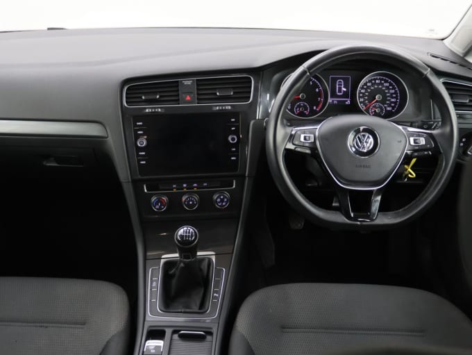 2025 Volkswagen Golf