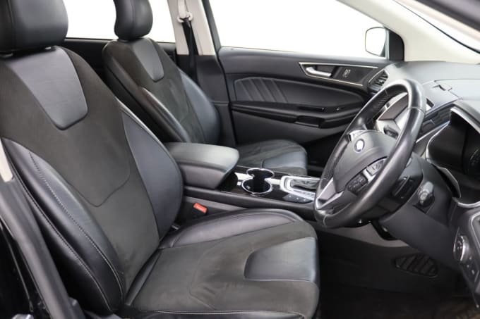 2016 Ford Edge