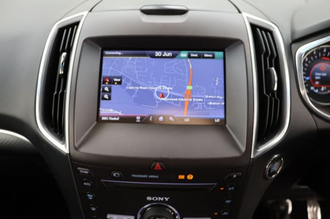 2016 Ford Edge