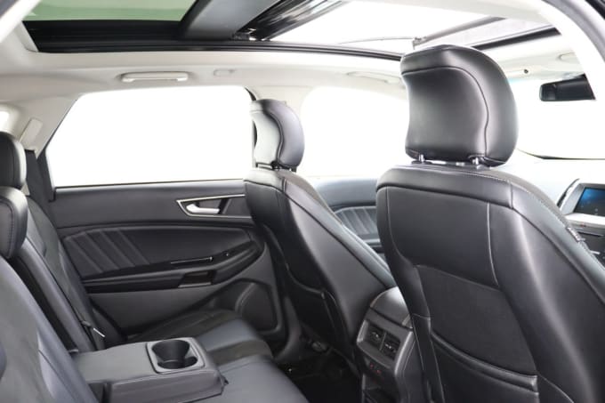2016 Ford Edge