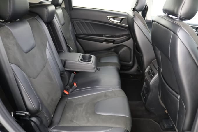 2016 Ford Edge
