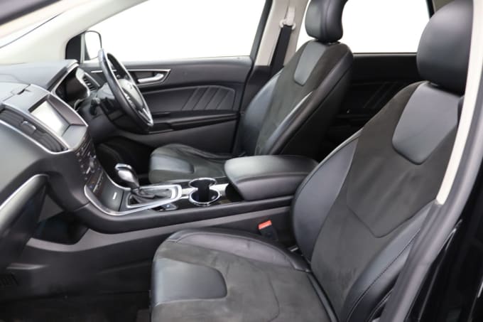 2016 Ford Edge