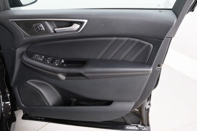 2016 Ford Edge