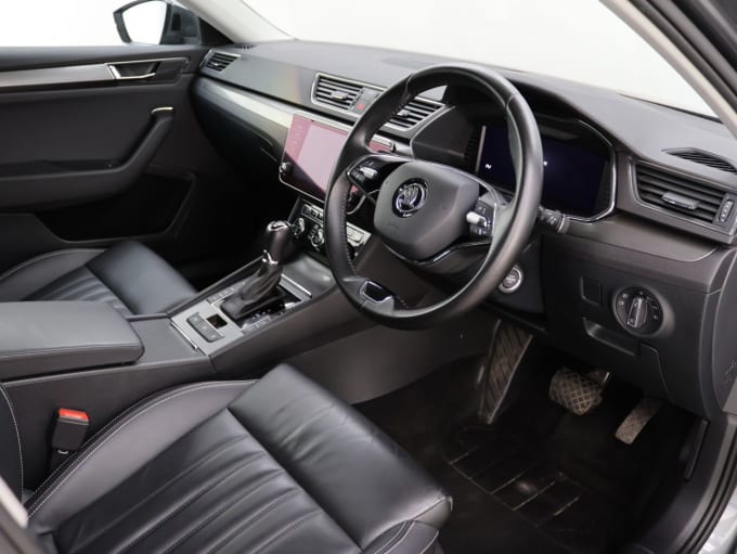 2025 Skoda Superb