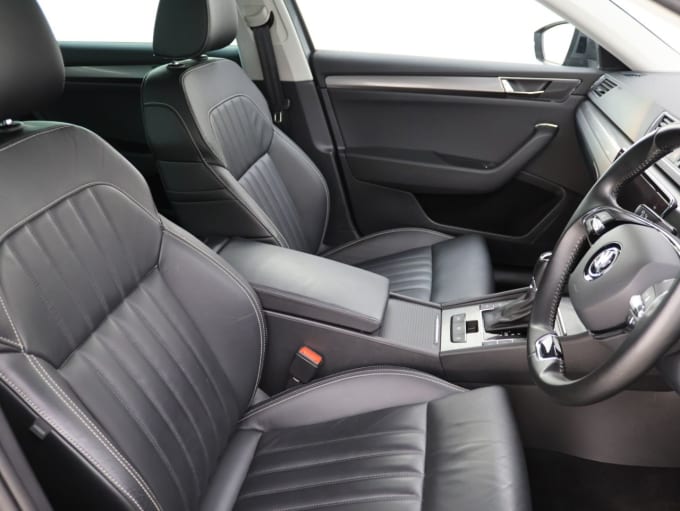 2025 Skoda Superb