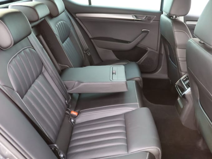 2025 Skoda Superb