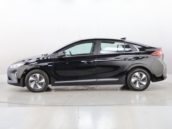 2025 Hyundai Ioniq