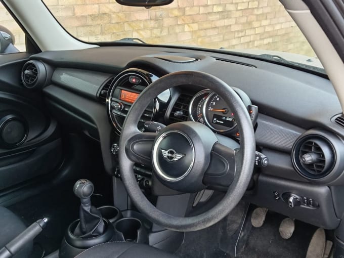 2025 Mini Hatch