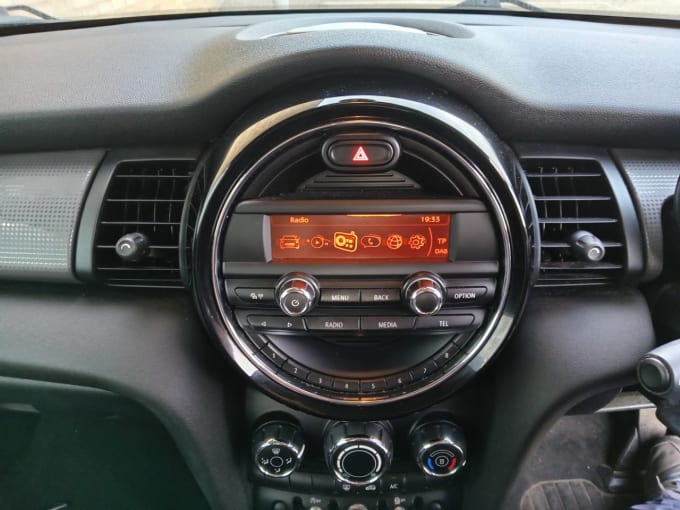 2025 Mini Hatch