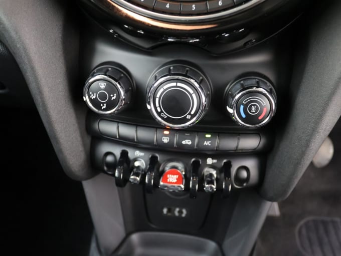 2025 Mini Hatch