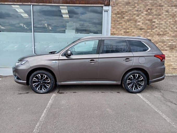 2025 Mitsubishi Outlander
