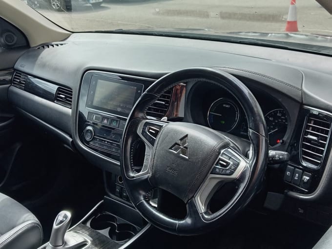 2025 Mitsubishi Outlander