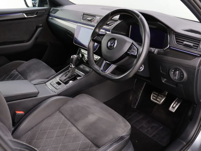 2025 Skoda Superb