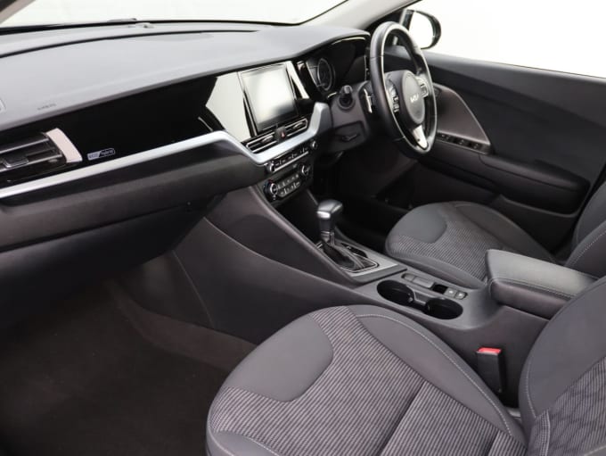 2025 Kia Niro
