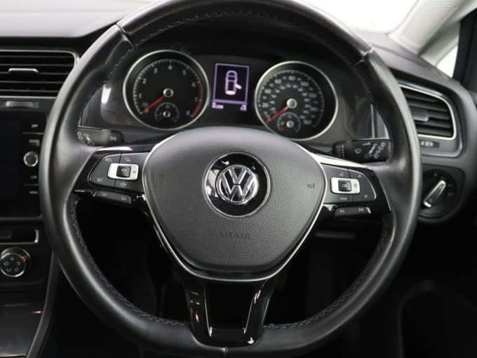 2025 Volkswagen Golf