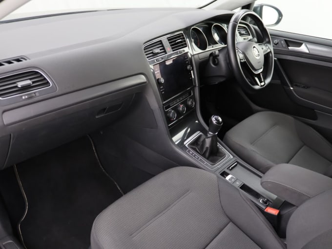 2025 Volkswagen Golf