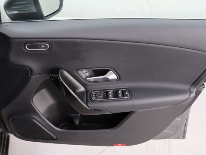 2025 Mercedes-benz A-class