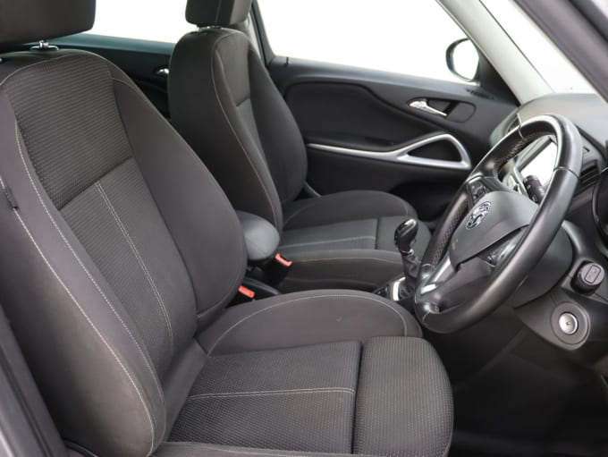 2025 Vauxhall Zafira Tourer