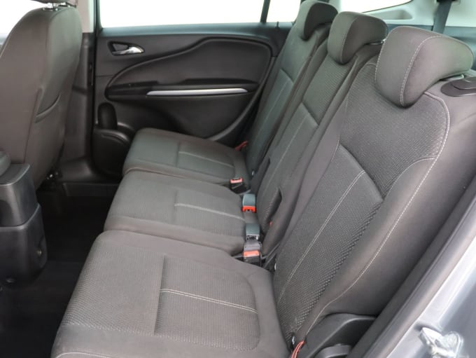 2025 Vauxhall Zafira Tourer