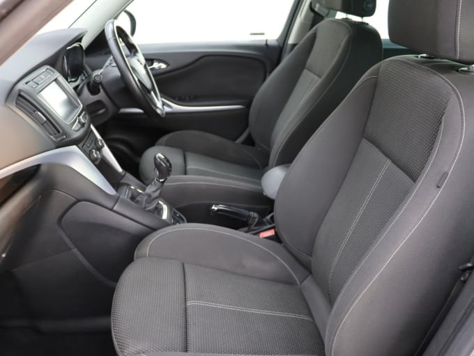 2025 Vauxhall Zafira Tourer