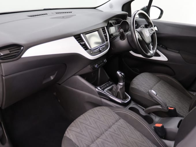 2025 Vauxhall Crossland X