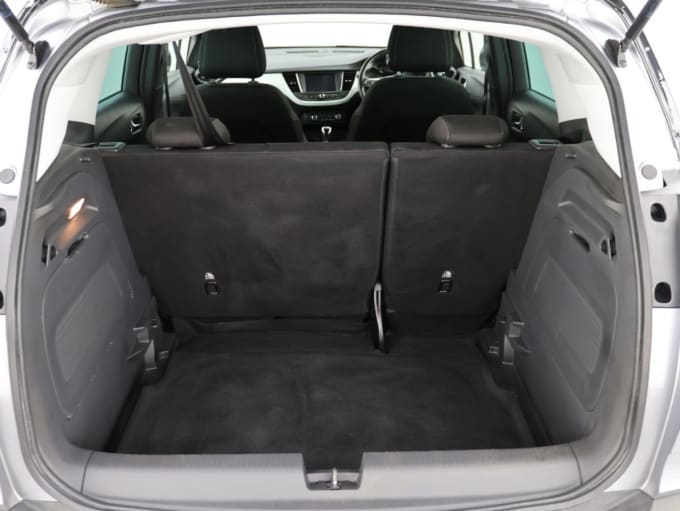 2025 Vauxhall Crossland X