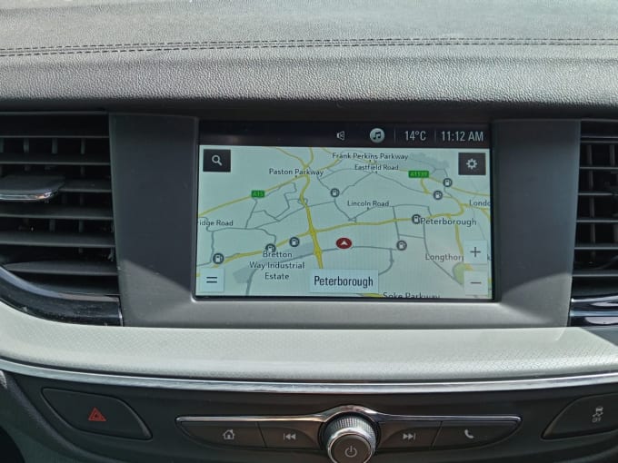 2025 Vauxhall Insignia
