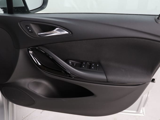 2025 Vauxhall Astra