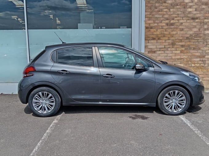 2025 Peugeot 208