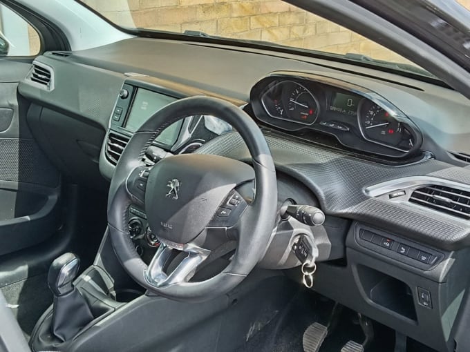 2025 Peugeot 208