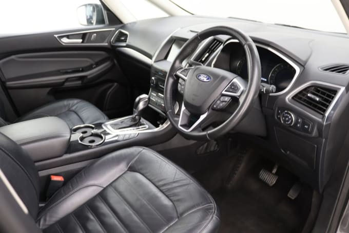 2025 Ford Galaxy