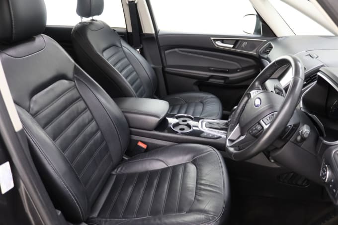 2025 Ford Galaxy