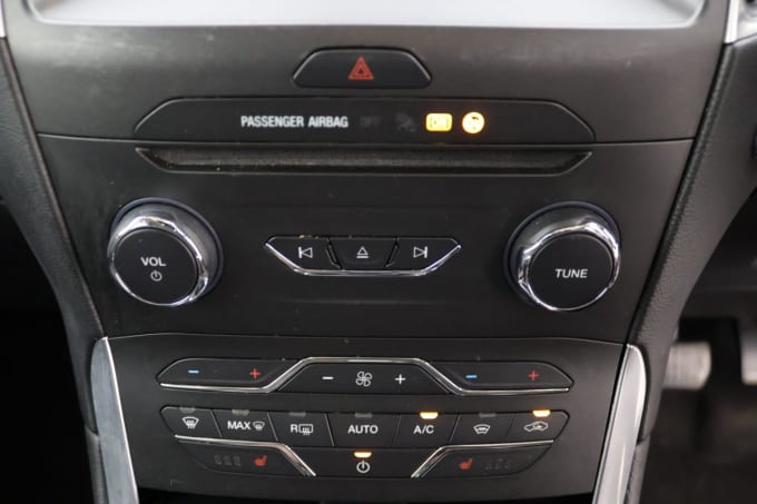 2025 Ford Galaxy