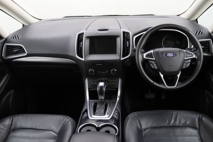 2025 Ford Galaxy