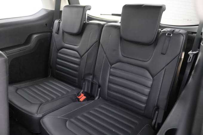 2025 Ford Galaxy