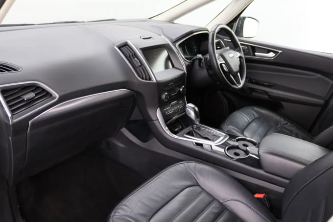 2025 Ford Galaxy