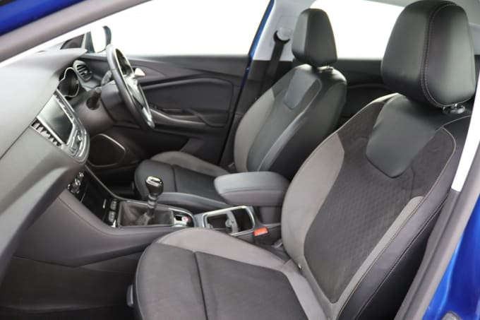 2025 Vauxhall Grandland X