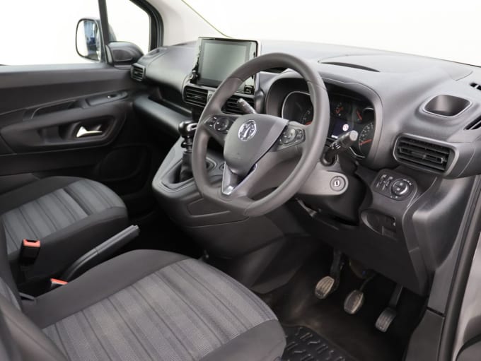 2025 Vauxhall Combo Life