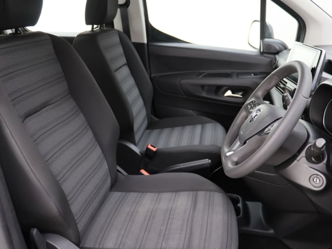 2025 Vauxhall Combo Life
