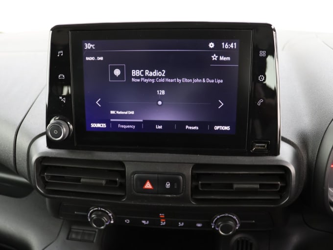2025 Vauxhall Combo Life