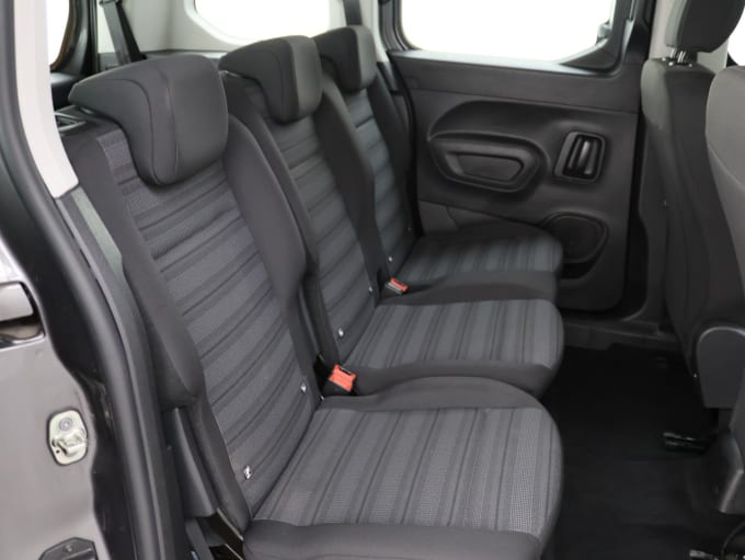 2025 Vauxhall Combo Life