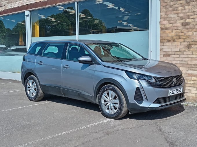2025 Peugeot 5008
