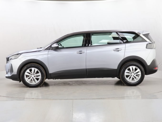 2025 Peugeot 5008