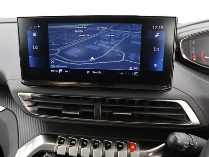 2025 Peugeot 5008