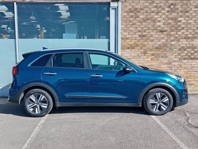 2025 Kia Niro