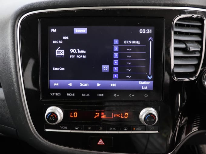 2025 Mitsubishi Outlander