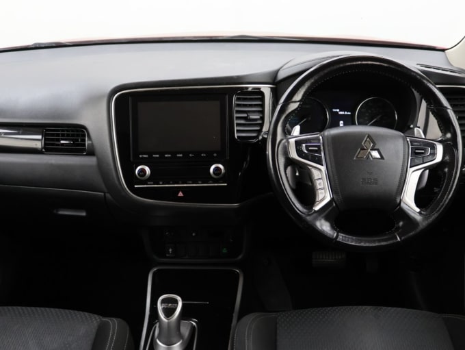 2025 Mitsubishi Outlander