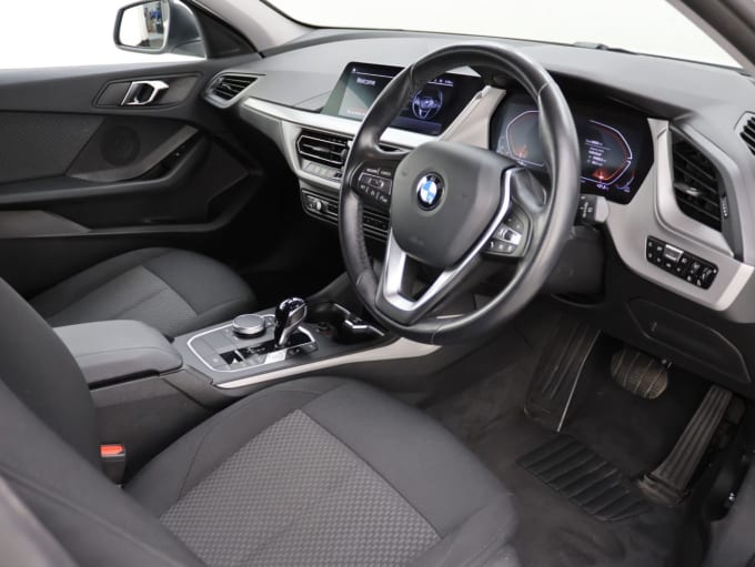 2025 BMW 1 Series