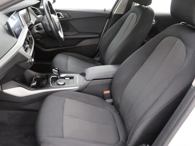 2025 BMW 1 Series