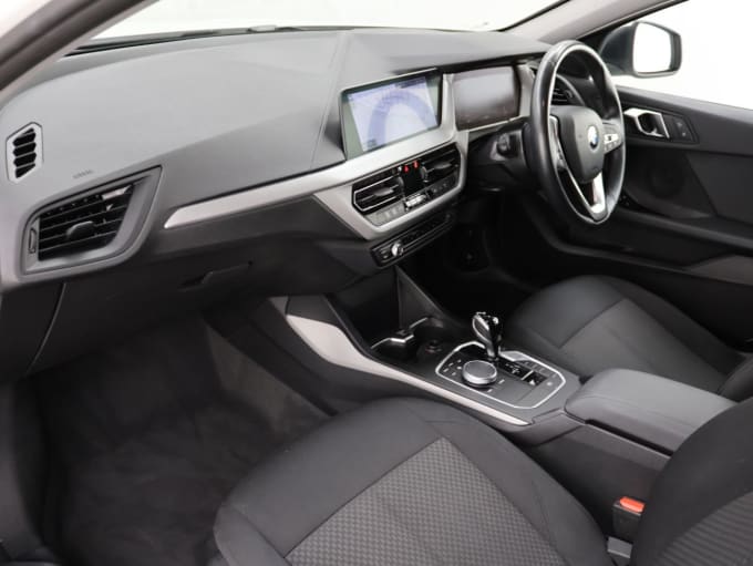 2025 BMW 1 Series